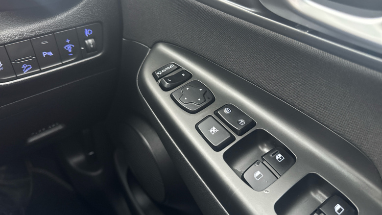 Hyundai Kona 1.0 TGDi 48V MHEV Premium 5dr Petrol Hatchback